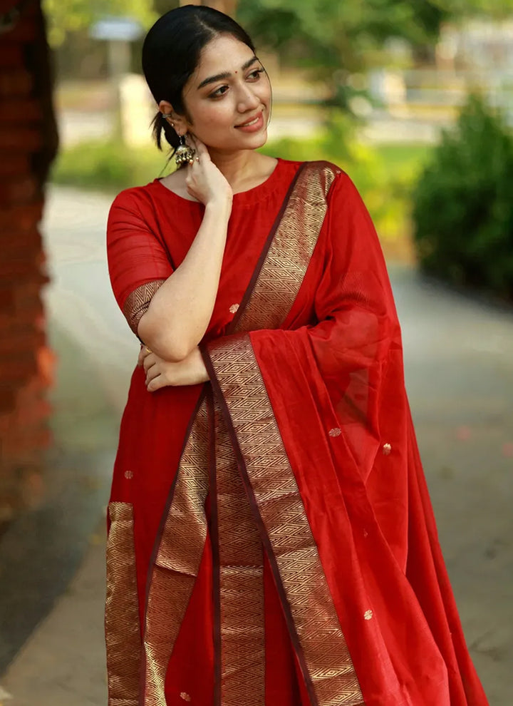 Red Weaving Kanchi Cotton Casual Kurta And Dupatta