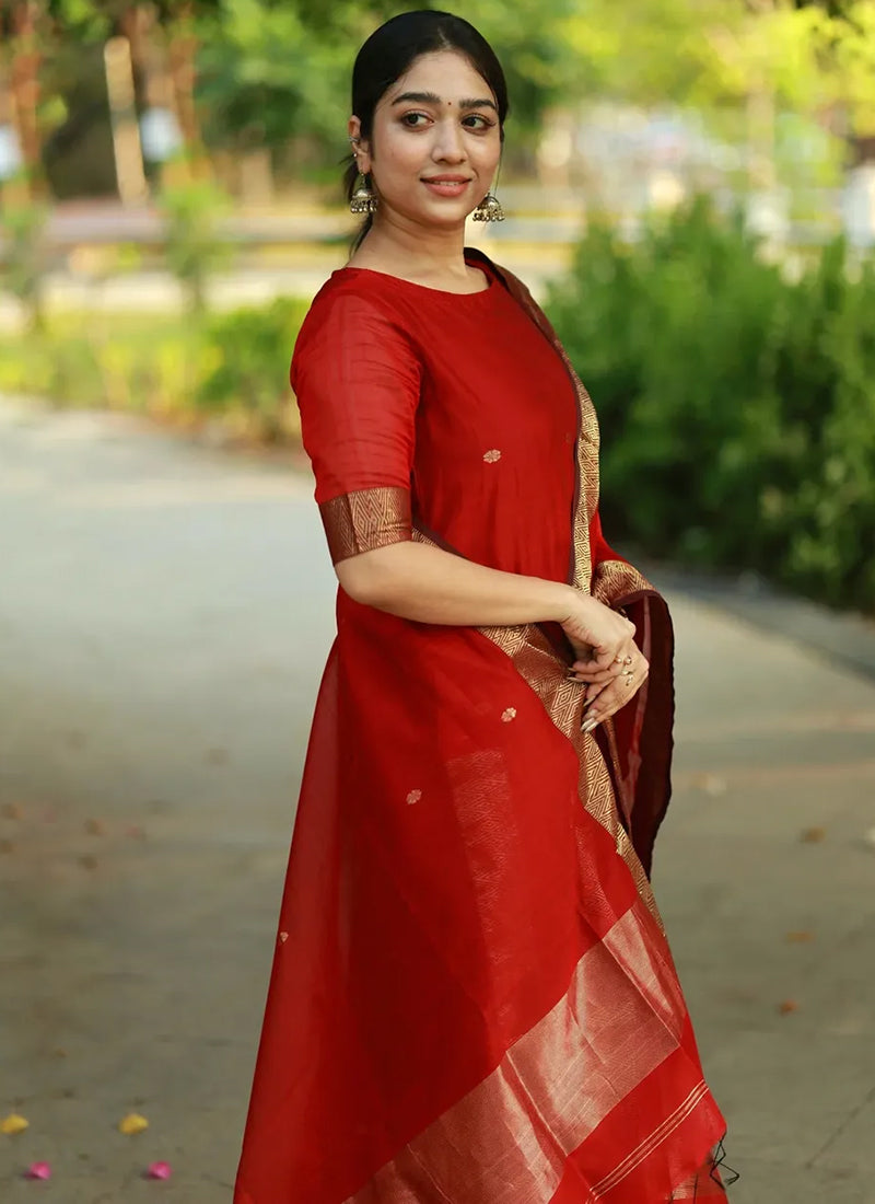 Red Weaving Kanchi Cotton Casual Kurta And Dupatta