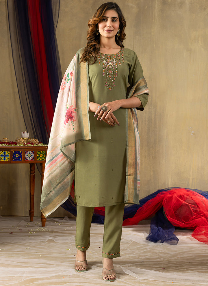 Green Shimmer Silk Embroidered Kurta Set For Festive