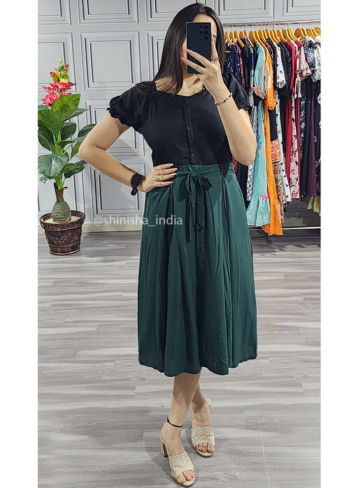 Black And Green Solid Rayon Dress