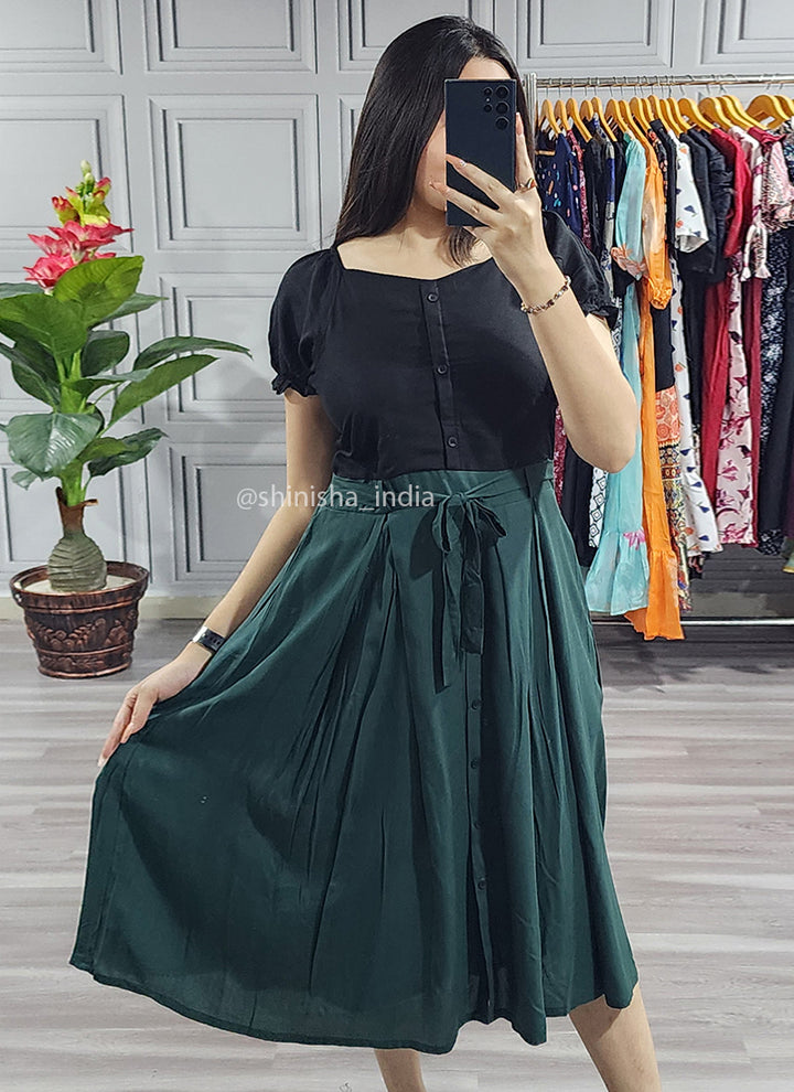 Black And Green Solid Rayon Dress