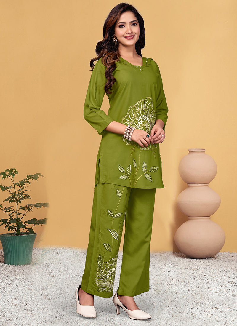 Viscose Rayon Green V Neck Cord Set For Outwear