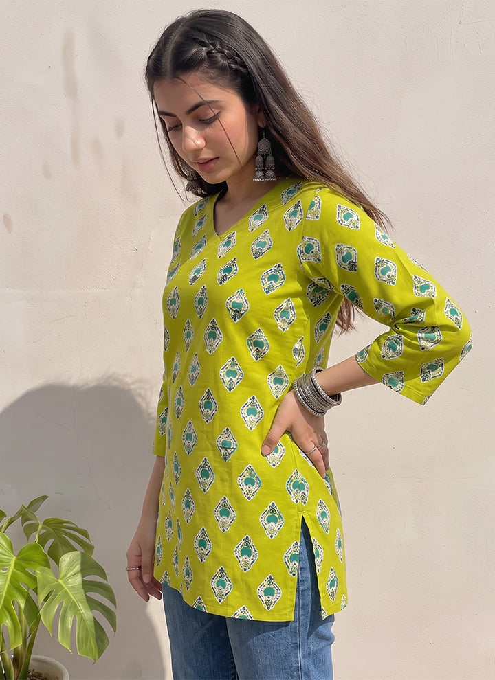 Green Cotton Printed Office Wear Kurti