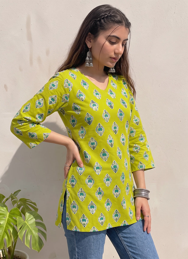 Green Cotton Printed Office Wear Kurti