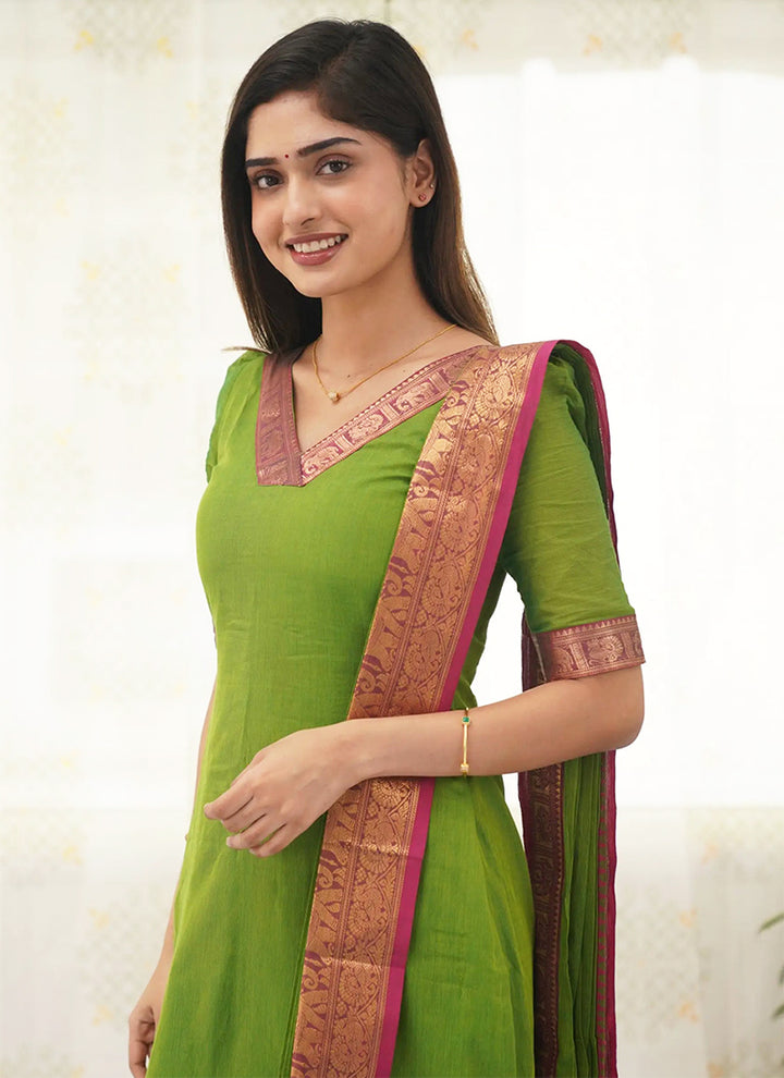 Leaf Green Kanchi Cotton Woven V-Neck Casual Kurta And Dupatta