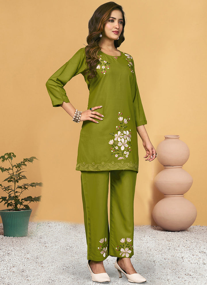 Green Viscose Rayon Embroidered Cord Set