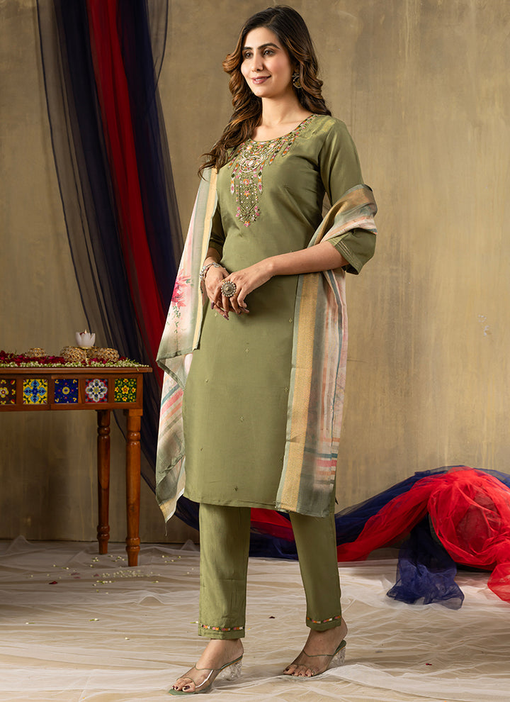 Green Shimmer Silk Embroidered Kurta Set For Festive