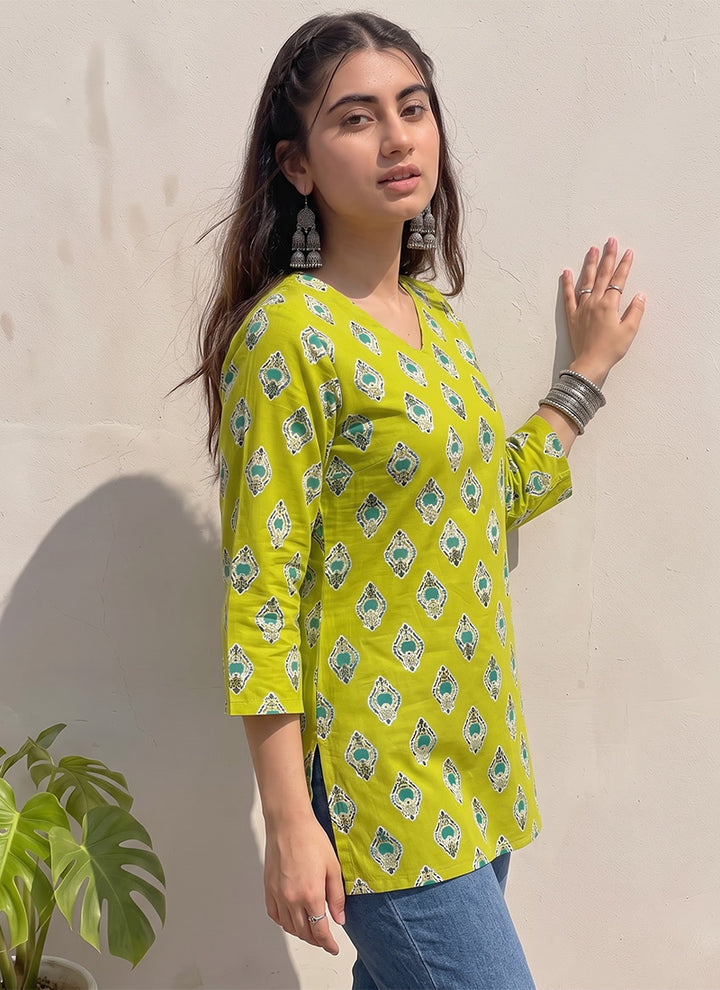 Green Cotton Printed Office Wear Kurti