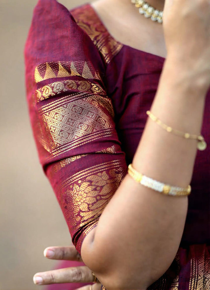 Maroon Kanchi Cotton Weaving Casual Kurta And Dupatta