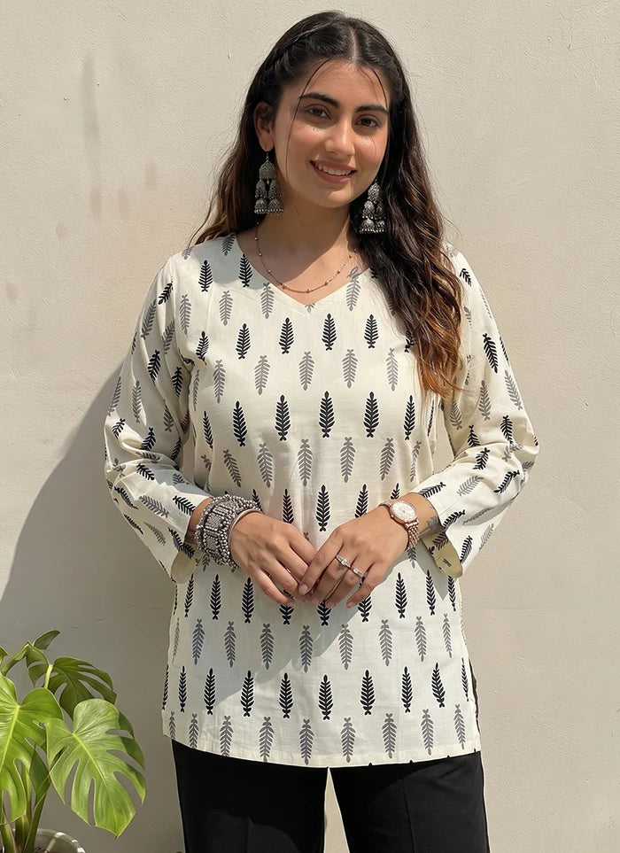 White And Black Cotton Printed V Neck Kurti