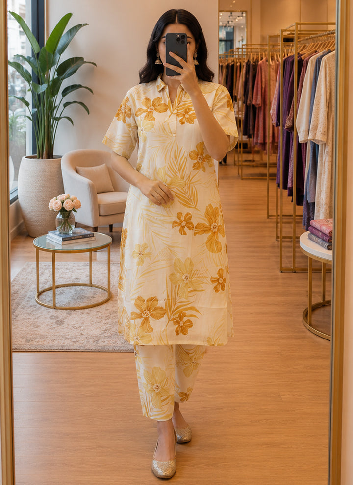 Off White Flower Printed Vertican Cord Set