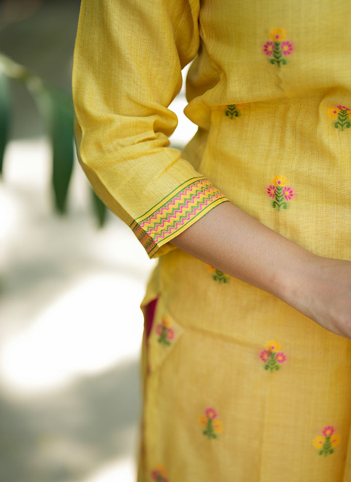 Mustard Yellow Jamdani Cotton Woven Haldi Kurta Set