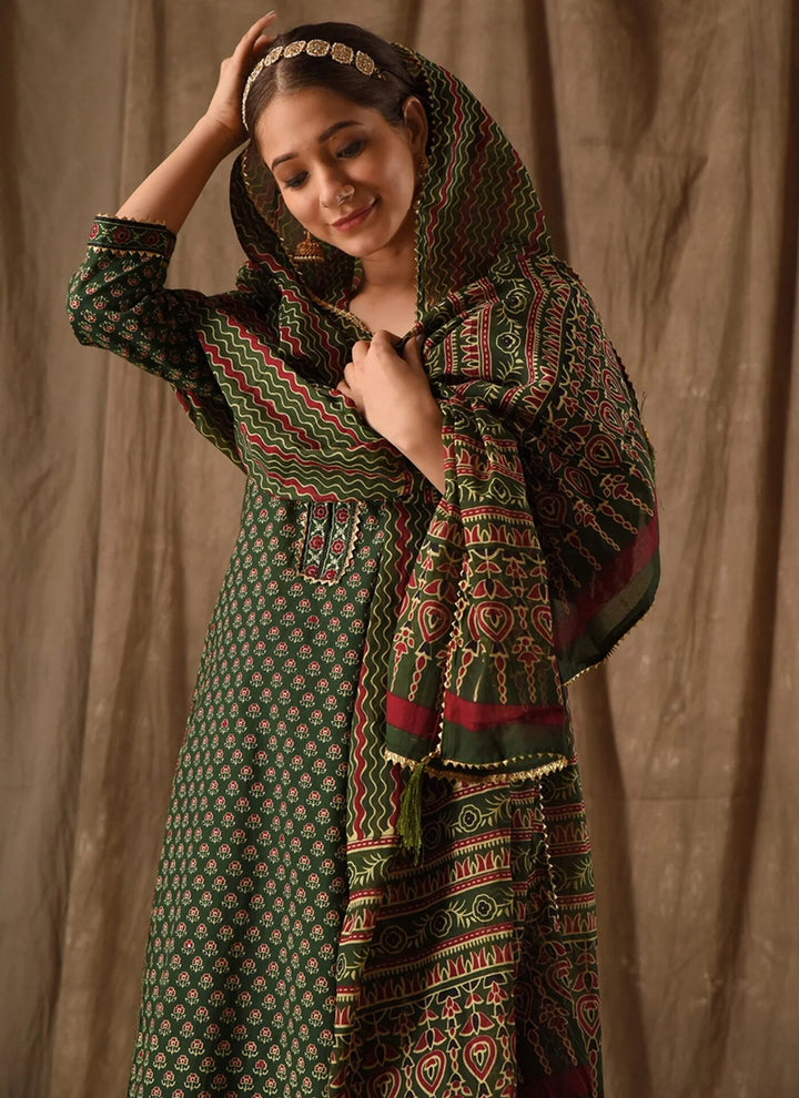 Green Rayon Slub Printed Palazzo Style Kurta Set