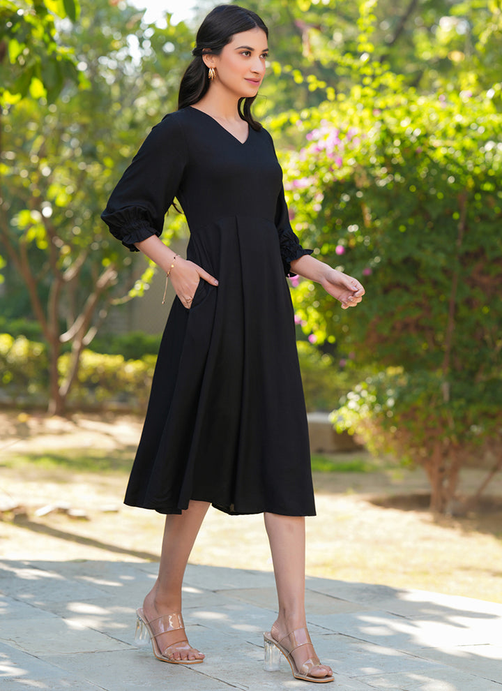 Rayon Black Color Plain A-line Outwear Midi Dress