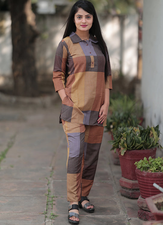 Traditional Paithani