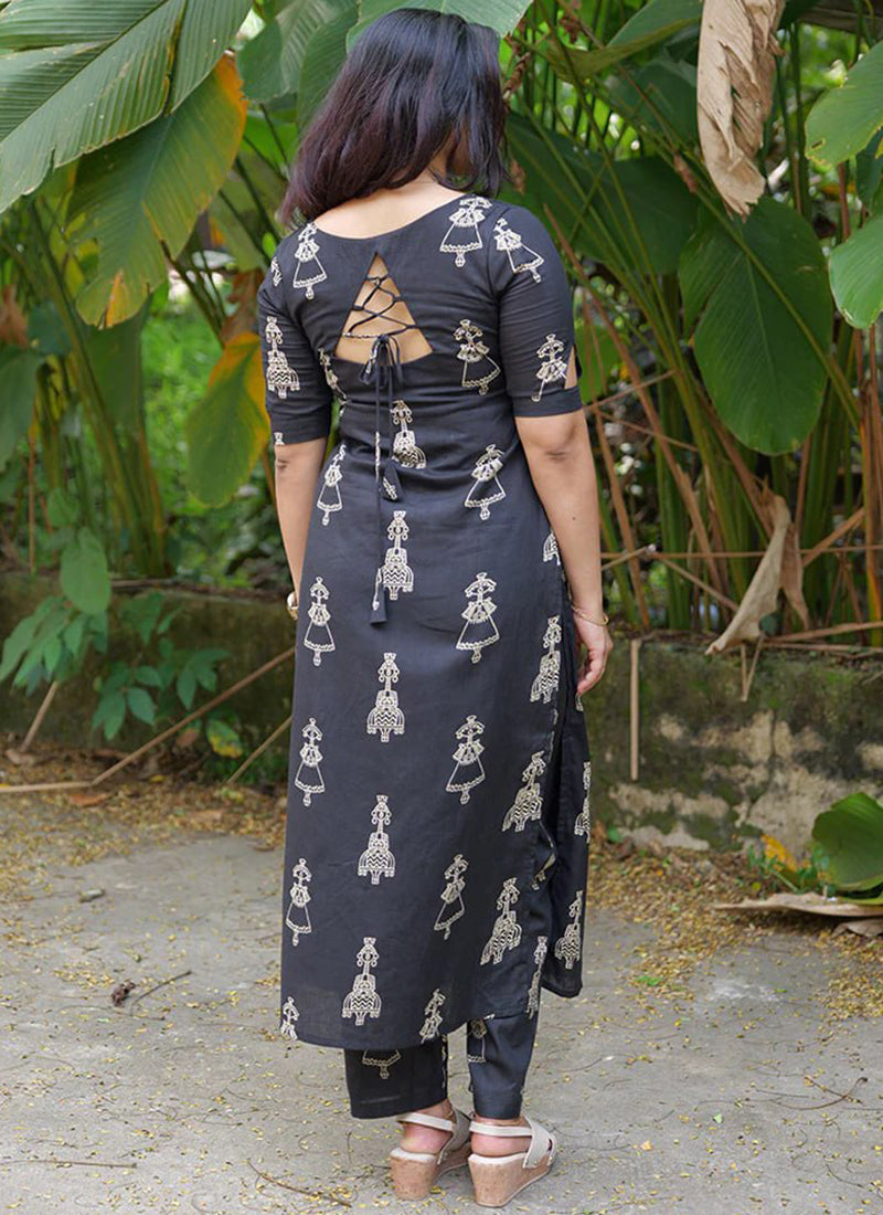 Black Cotton Blend Printed Straight Kurta And Pant