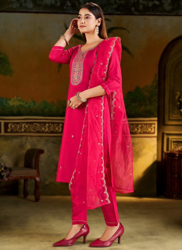 Pink Silk Blend Embroidered Festive Kurta Set