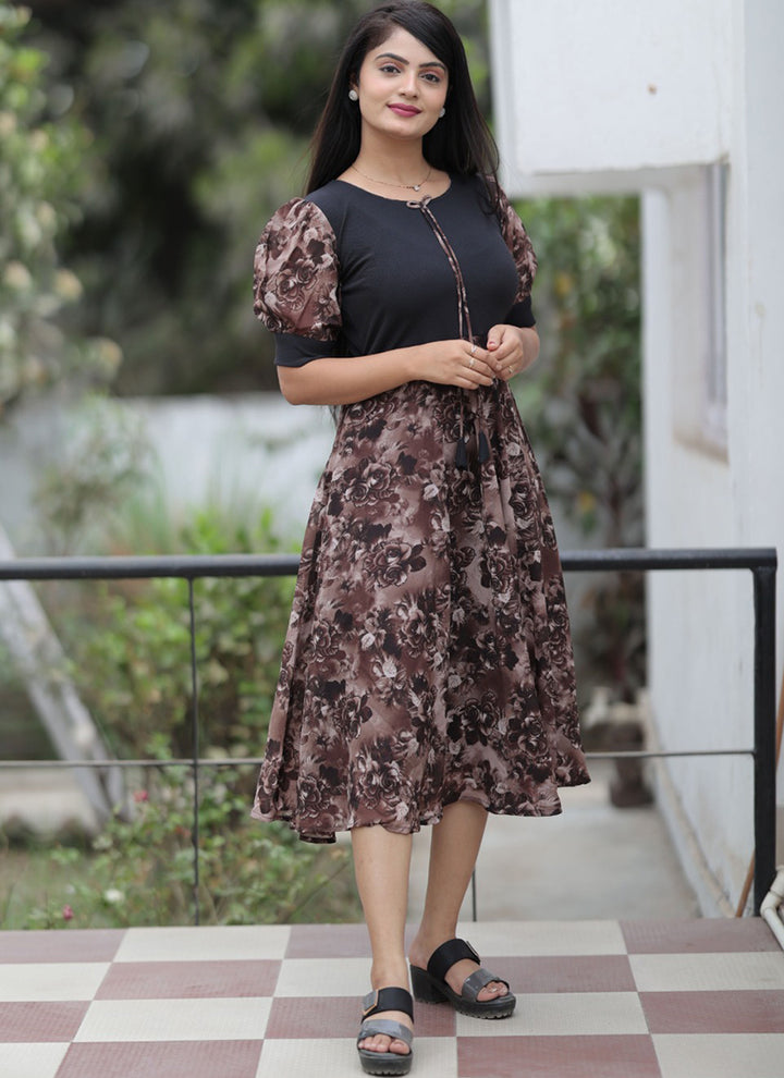 Black Floral Motifs Print Georgette Midi Dress