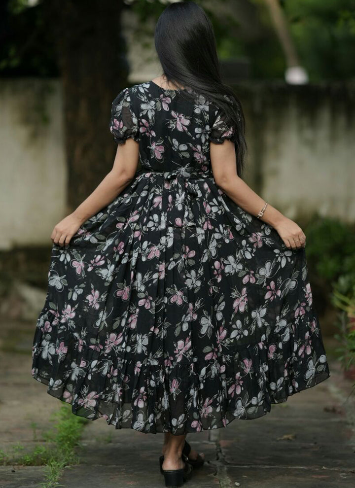 Capricious Black Flower Printed Maxi Dress