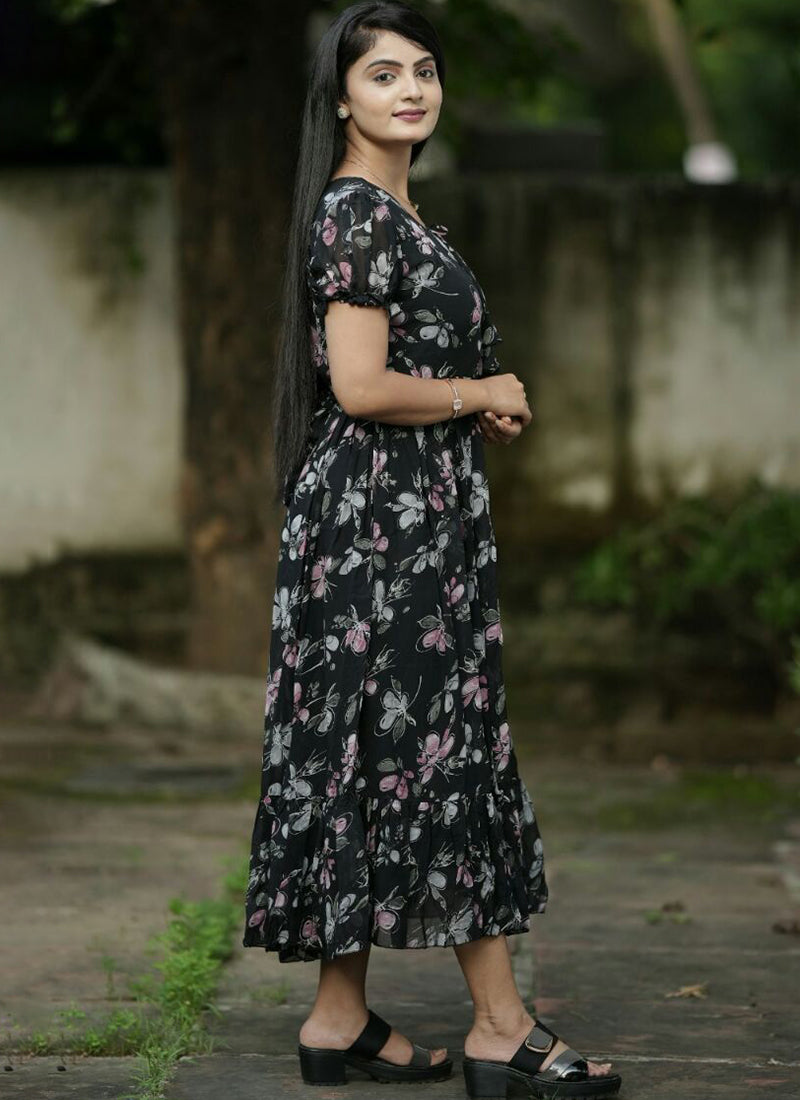 Capricious Black Flower Printed Maxi Dress