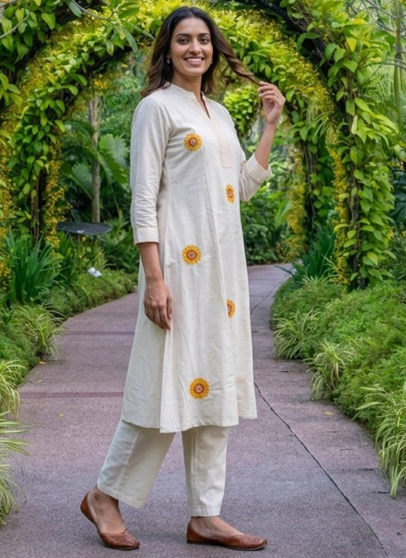 White Embroidery Thread Pure Cotton Outwear Cord Set