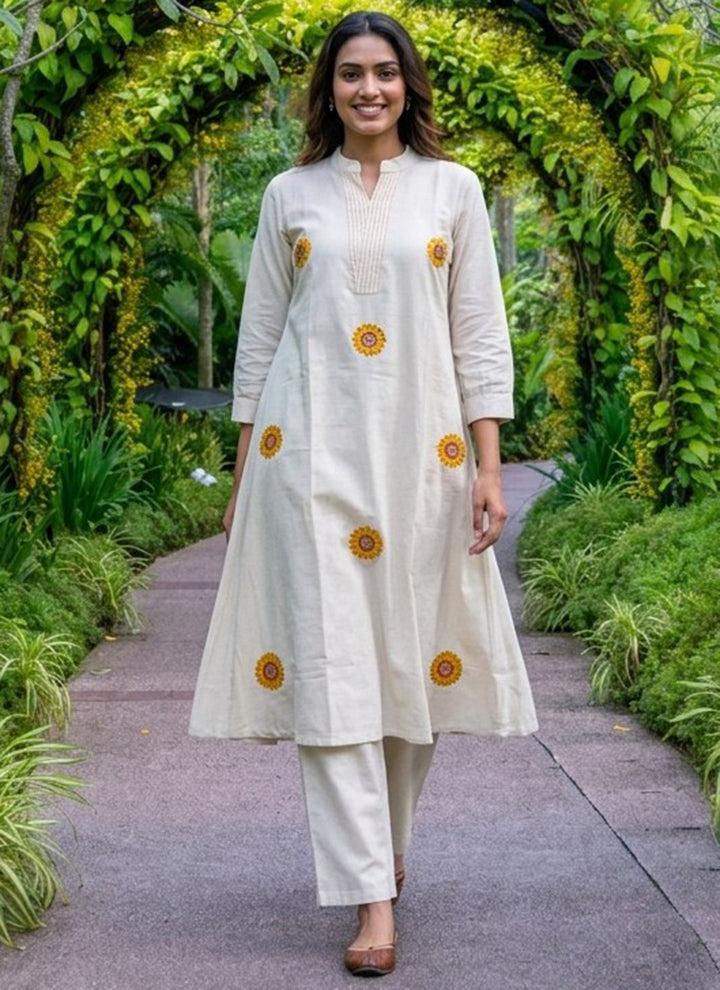 White Embroidery Thread Pure Cotton Outwear Cord Set