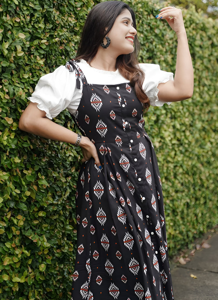 Gripping Black Rayon Ekat Print Dungaree Dress