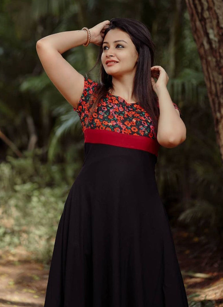 Stylish Black & Red Western Dress